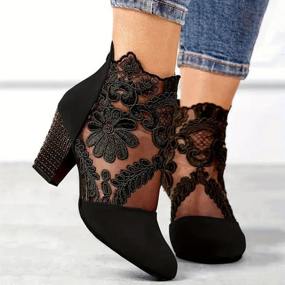 Charlene | Talons en dentelle florale faits main pour femme