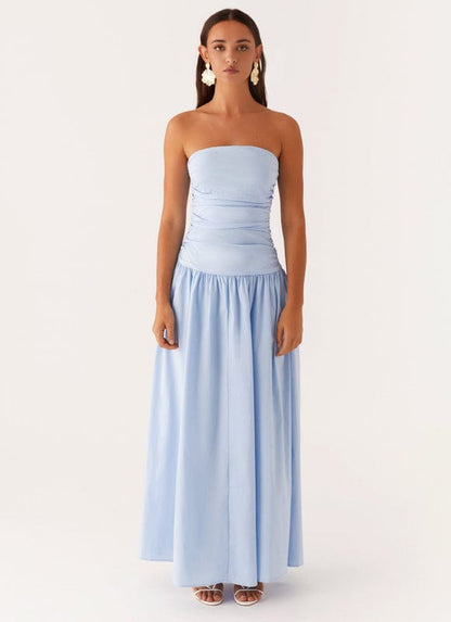 Coralia | Sleeveless Maxi Dress in Blue4
