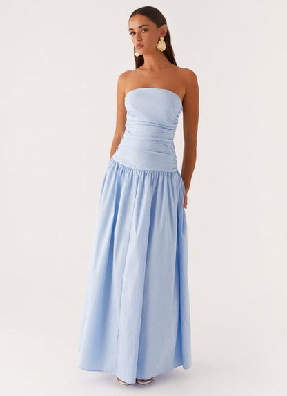 Coralia | Sleeveless Maxi Dress in Blue5