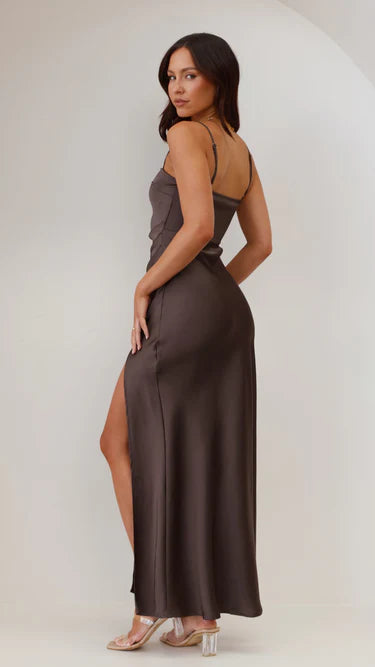 Darlene | Robe maxi élégante à bretelles spaghetti pour femmes