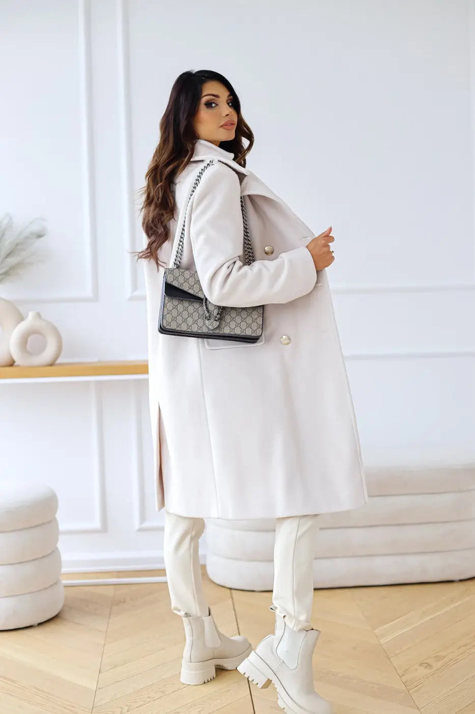 Hunder | Women’s Double-Breasted Wool Coat – Stylish & Comfortable