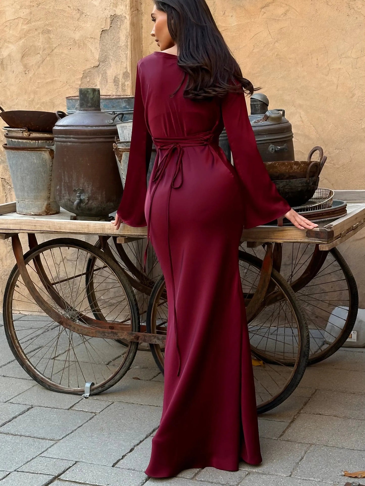 Pharia | Robe maxi à manches longues pour femmes – Élégance intemporelle pour chaque occasion