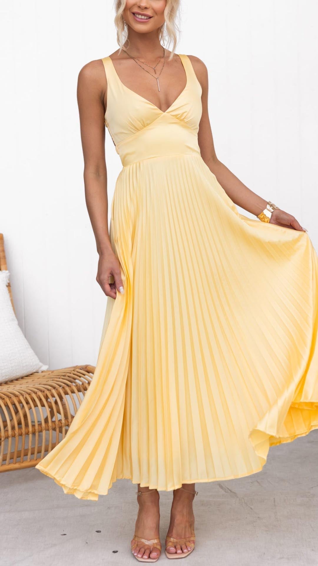 Solaria | Robe midi plissée en jaune soleil pour femmes