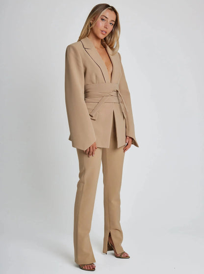 Valenora | Blazer ceinturé ajusté pour femmes