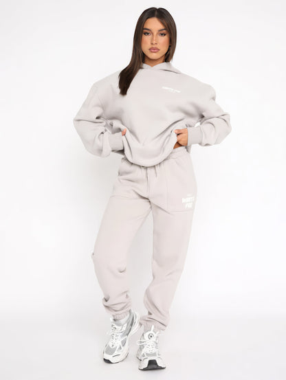 Ensemble WhiteFox – Sweat à capuche et pantalon deux pièces pour femmes